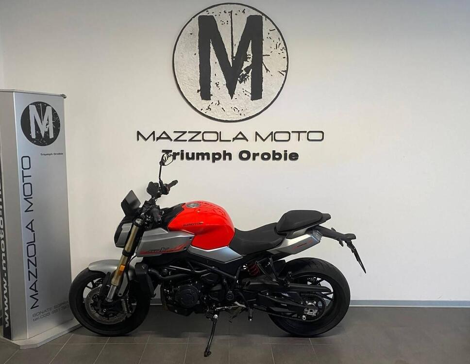 QJ Motor SRK 900 (2025) (3)