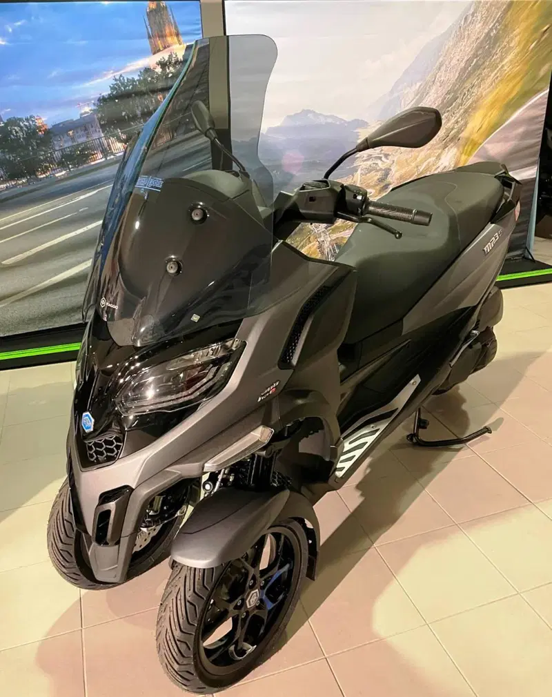 Piaggio MP3 310 Sport (2025 - 26) (4)