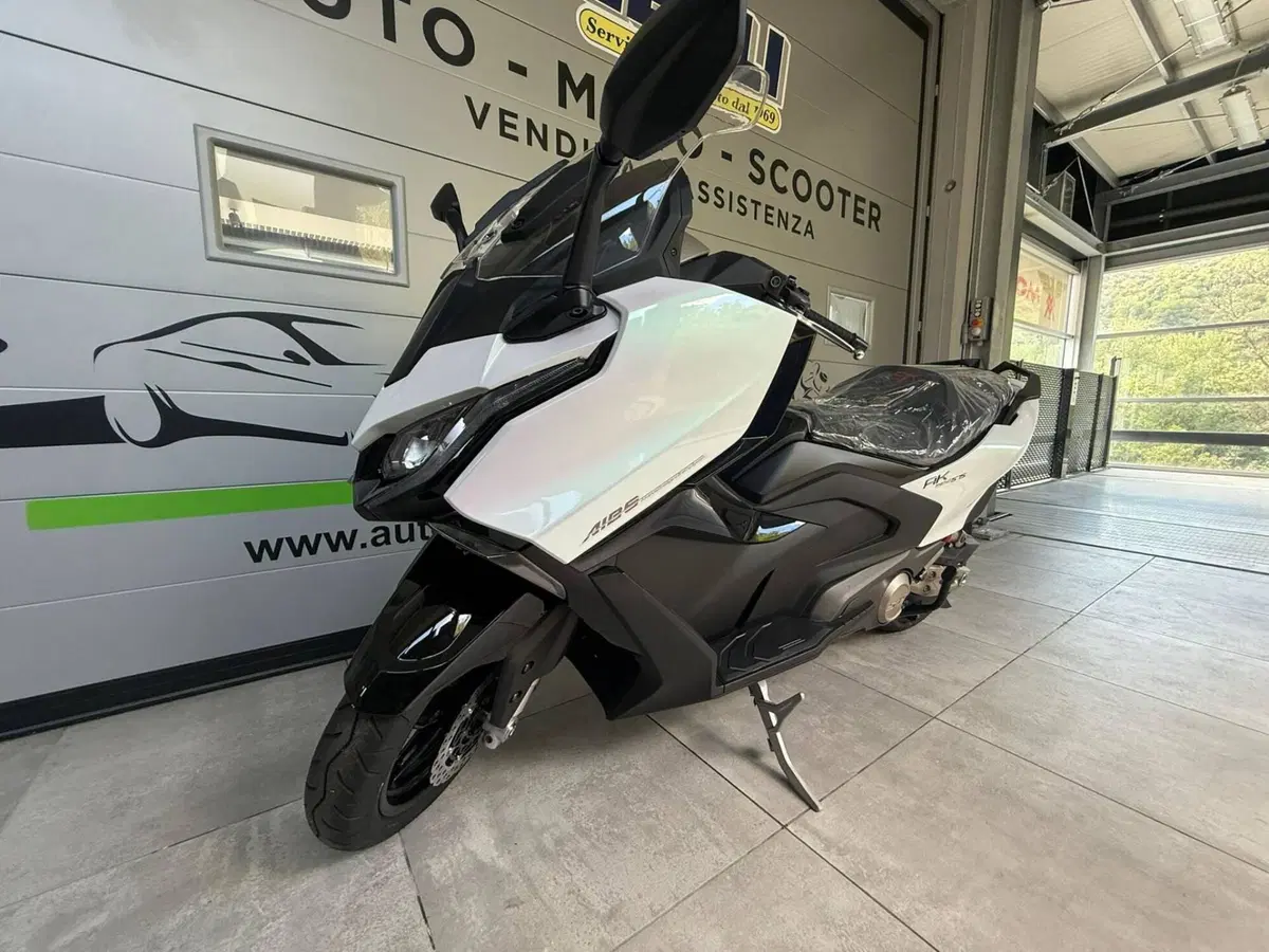 Kymco AK 575 Premium (2025 - 26) (4)