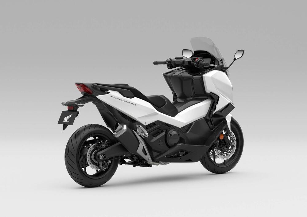 Honda Forza 750 (2025) (3)