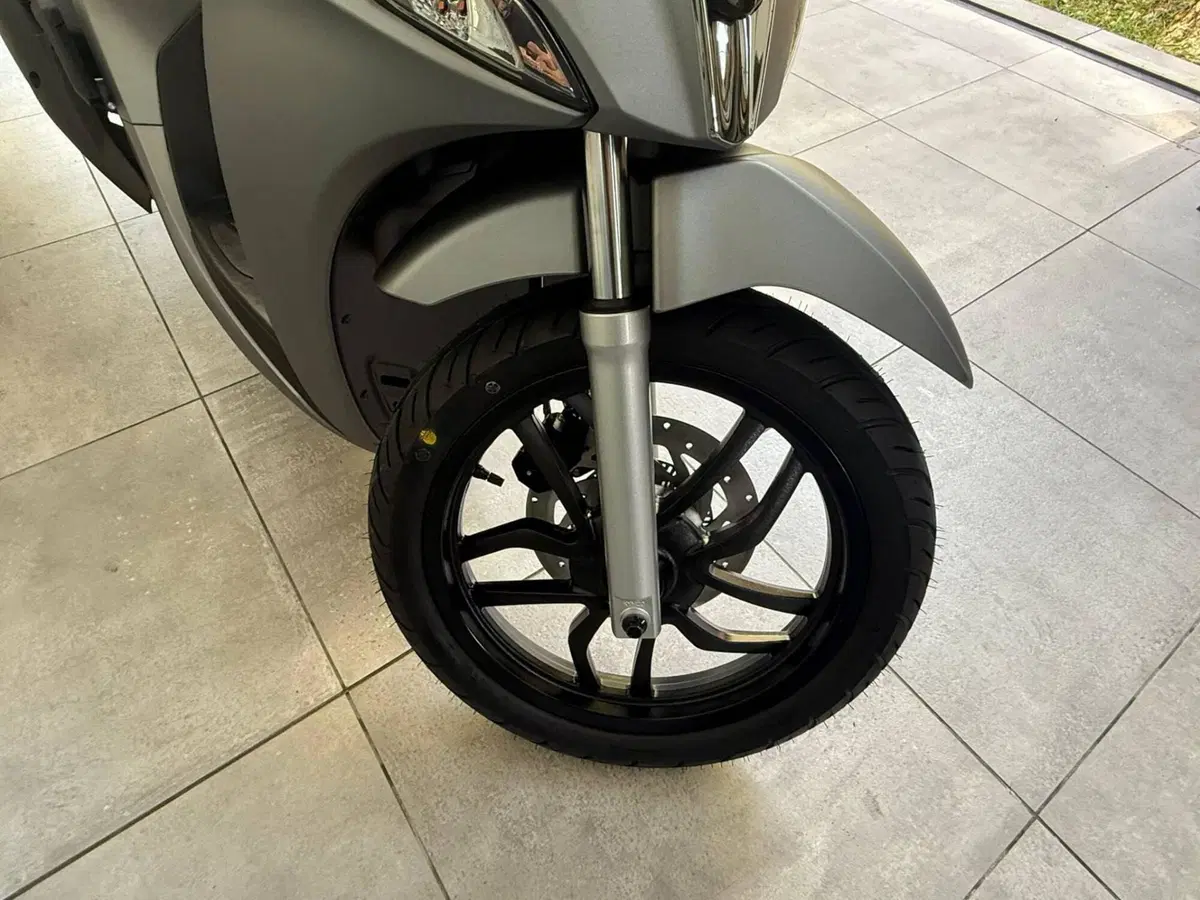Kymco People 200i S (2021 - 26) (11)
