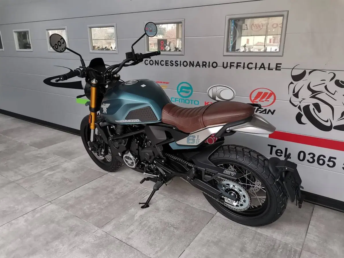 Moto Morini SEIEMMEZZO SCR (2022 - 26) (5)