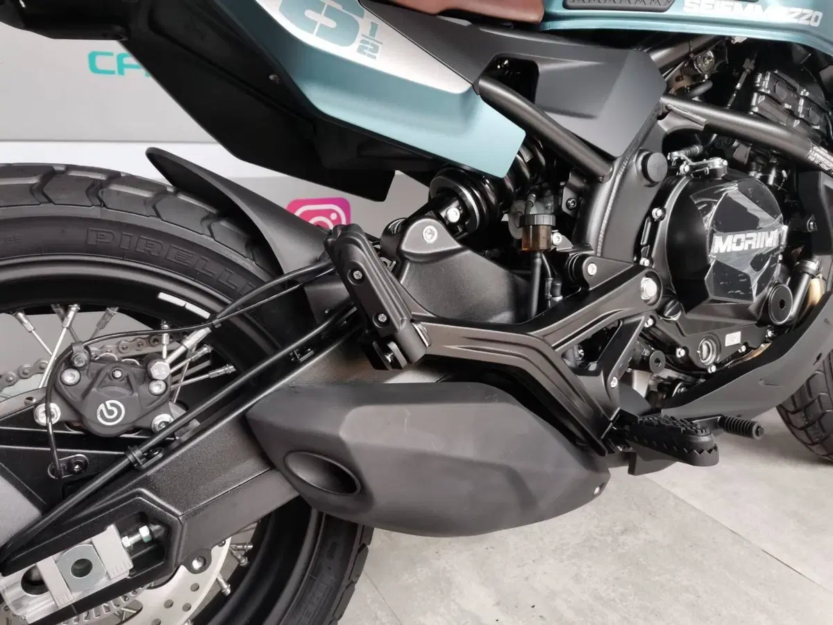 Moto Morini SEIEMMEZZO SCR (2022 - 26) (15)