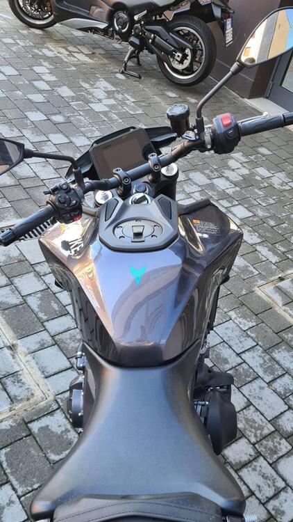 Yamaha MT-09 Y-AMT (2024 - 25) (3)