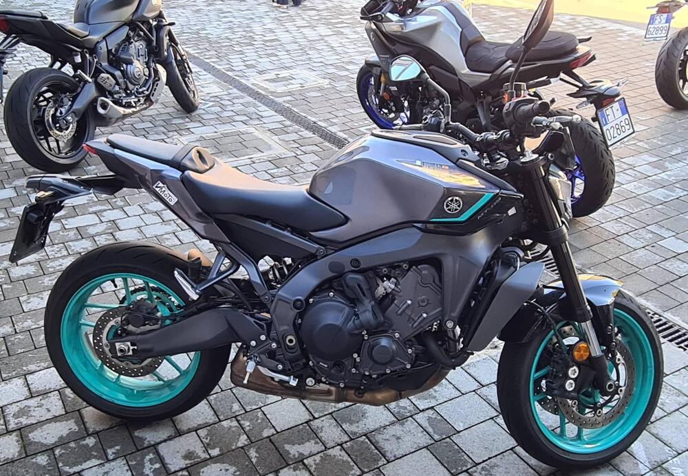 Yamaha MT-09 Y-AMT (2024 - 25) (4)