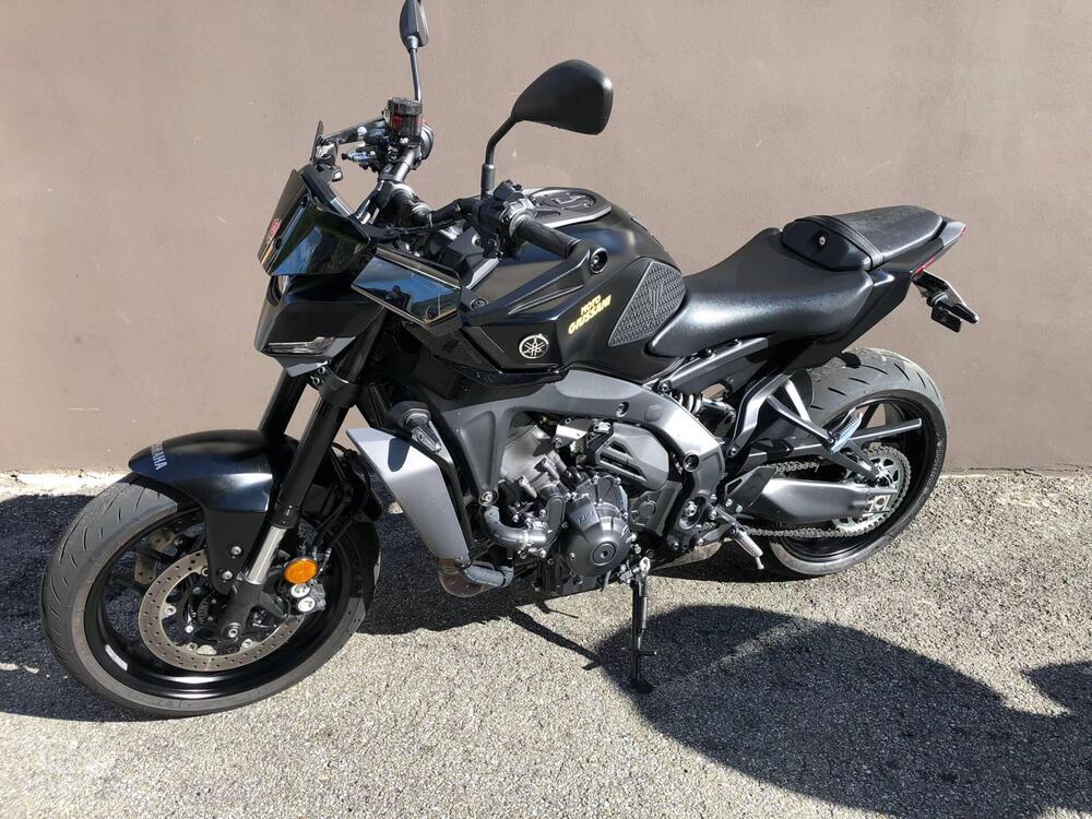 Yamaha MT-09 Y-AMT (2024 - 25) (4)