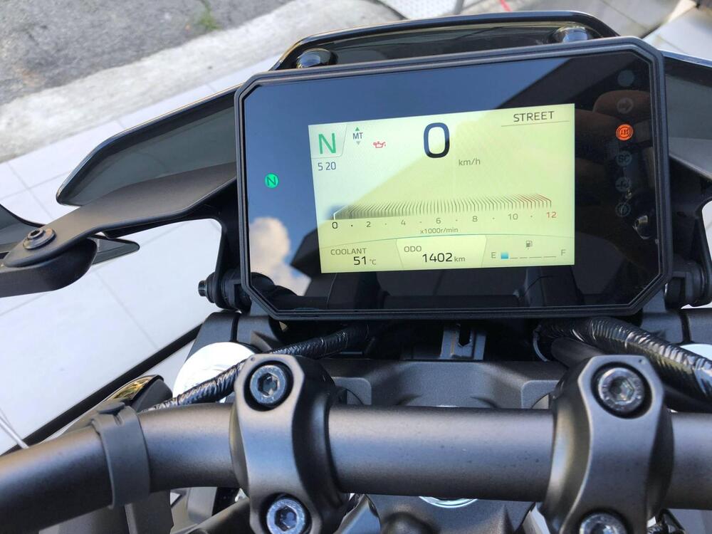 Yamaha MT-09 Y-AMT (2024 - 25) (5)