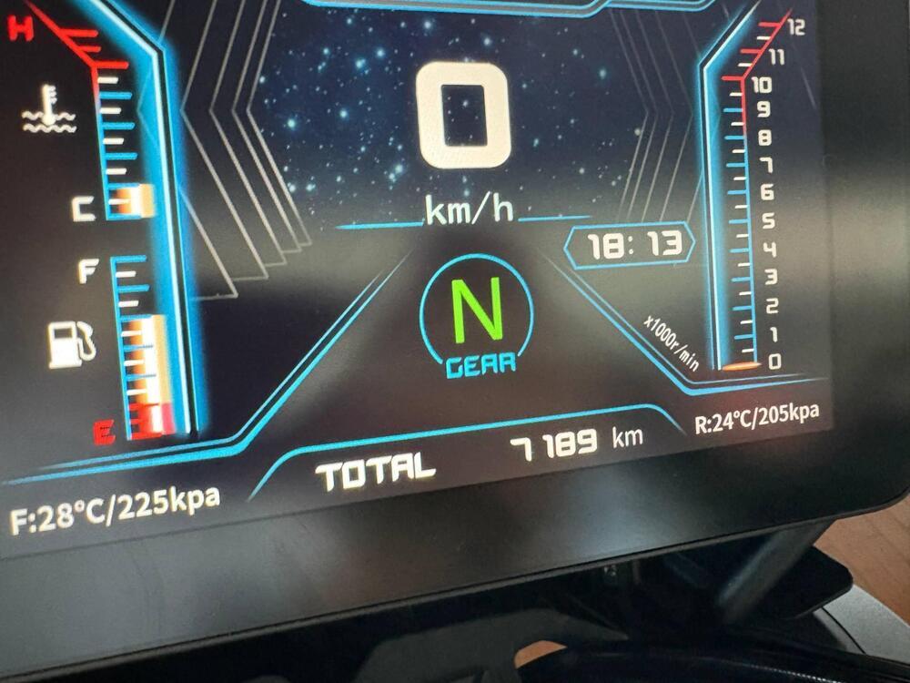 QJ Motor SRT 800 SX (2024 - 25) (4)