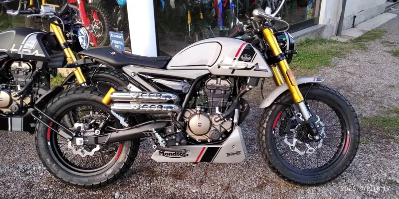 FB Mondial HPS 125 (2020 - 24) (3)