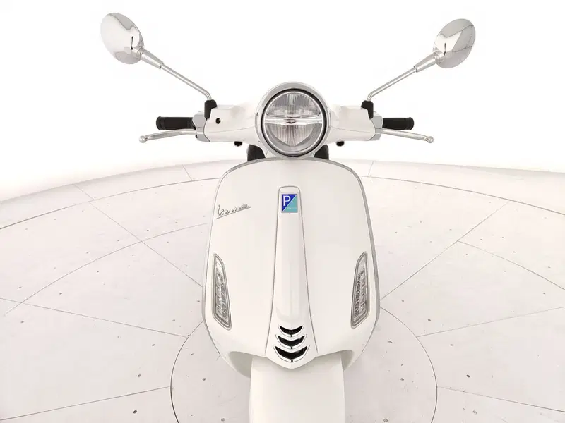 Vespa Primavera Elettrica 45 Red (2024 - 26) (8)