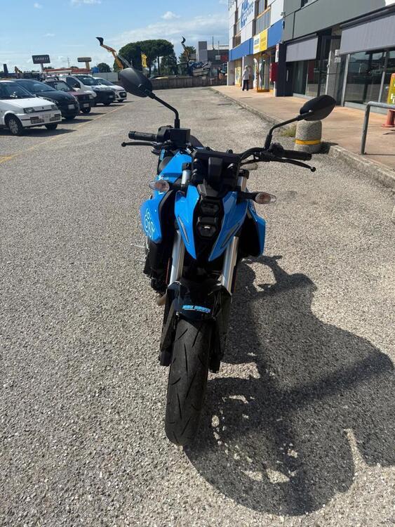 Suzuki GSX-8S (2025) (3)
