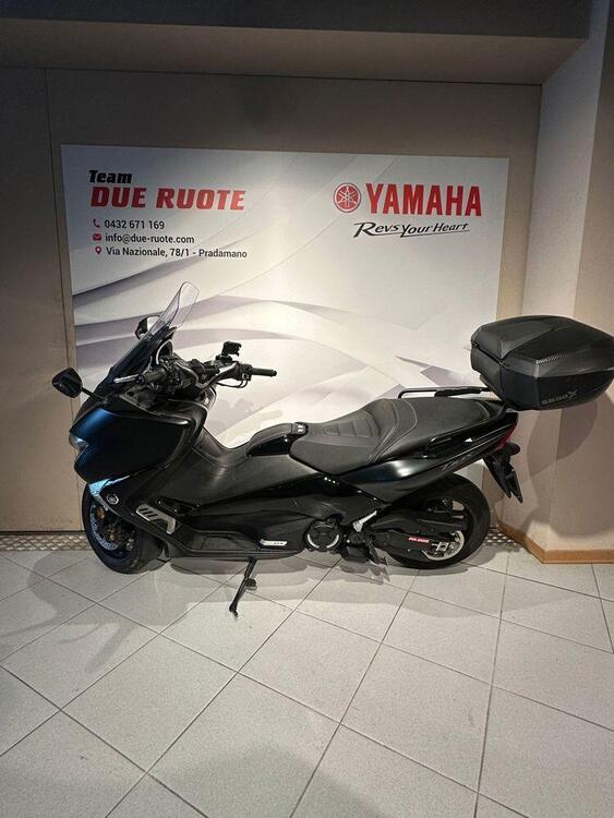Yamaha T-Max 530 DX (2017 - 19) (2)