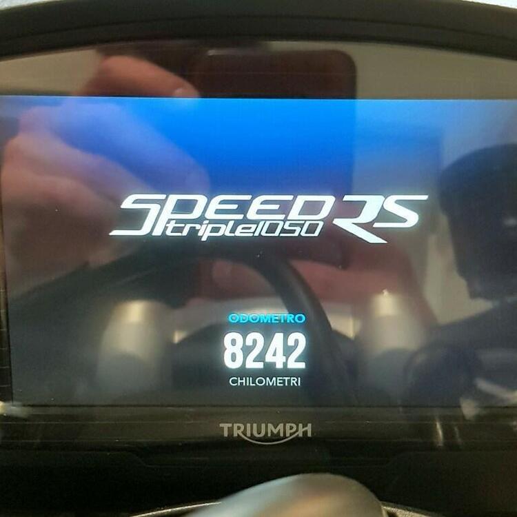 Triumph Speed Triple 1050 RS (2018 - 20) (5)