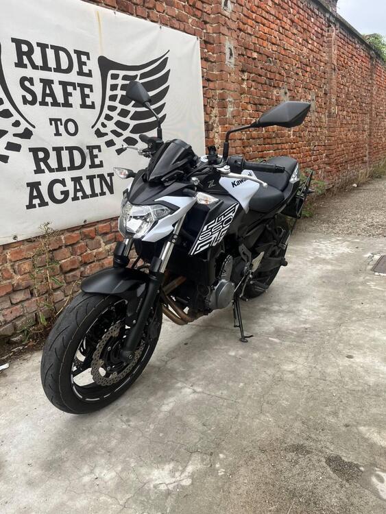 Kawasaki Z 650 (2017 - 19) (2)