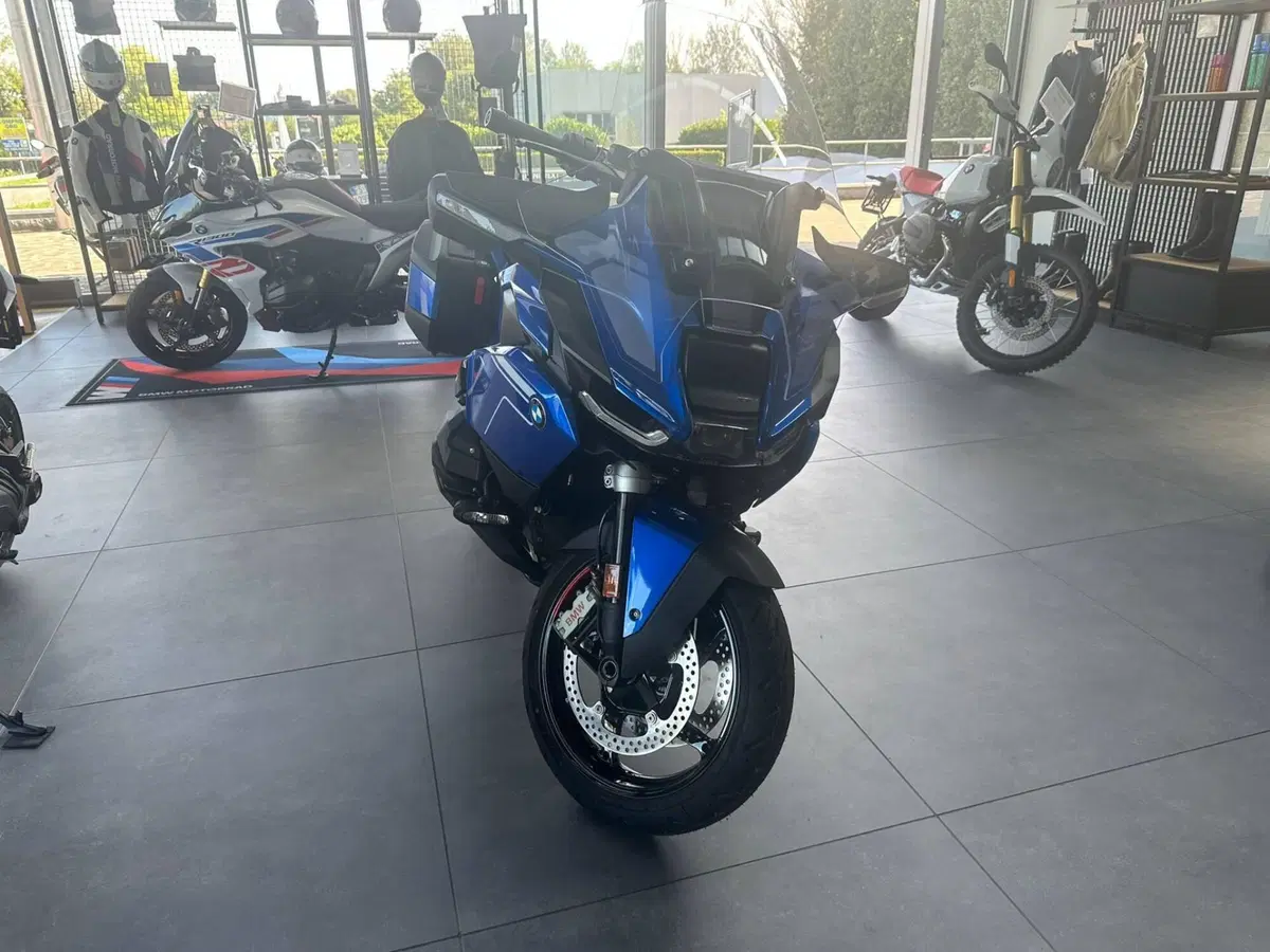 Bmw R 1300 RT (2026) (4)