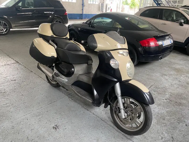 Aprilia Scarabeo 500 (2002 - 06) (2)