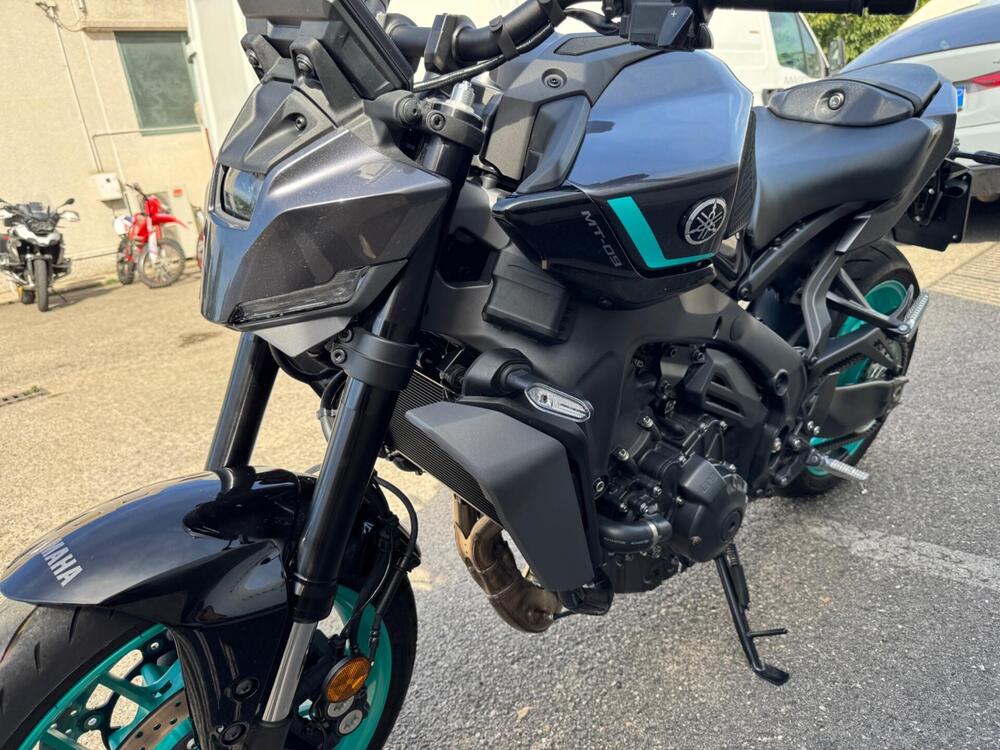 Yamaha MT-09 Y-AMT (2024 - 25) (4)