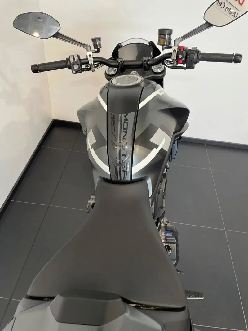 Ducati Monster 937 + (2021 - 25) (6)