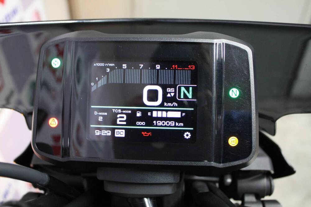 Yamaha MT-09 SP (2021 - 23) (2)