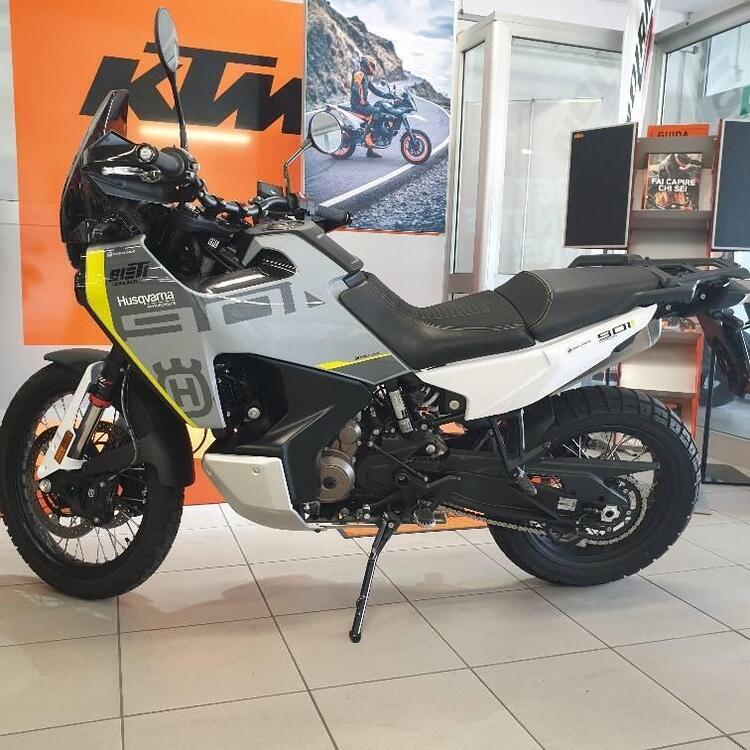 Husqvarna Norden 901 (2022 - 25)