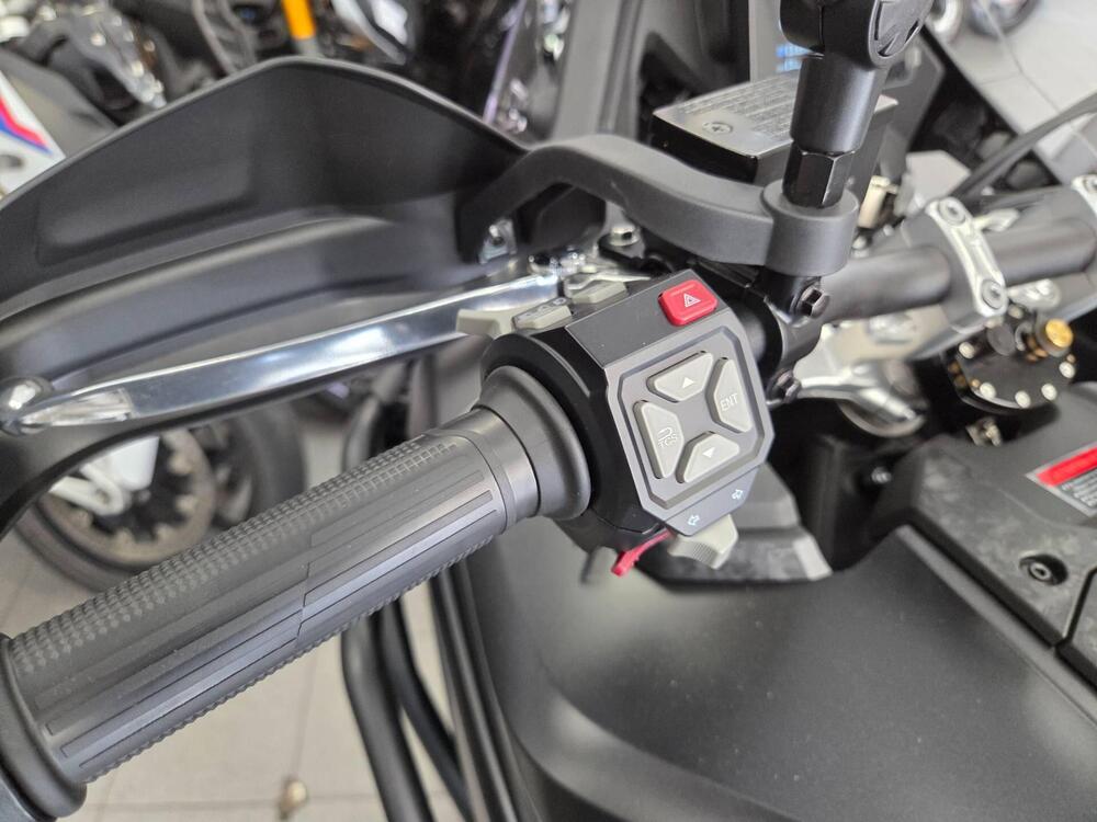 Voge Valico 800DSX Rally (2025) (4)