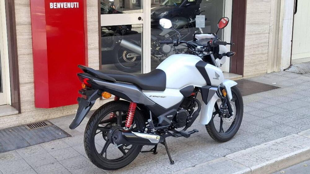 Honda CB 125 F (2021 - 25) (3)
