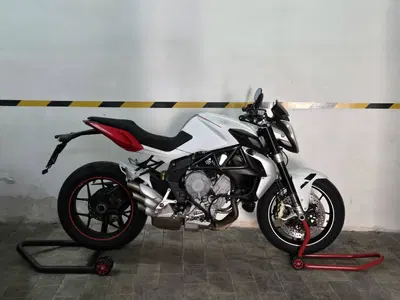 MV Agusta Brutale 800 (2012 - 15) usata