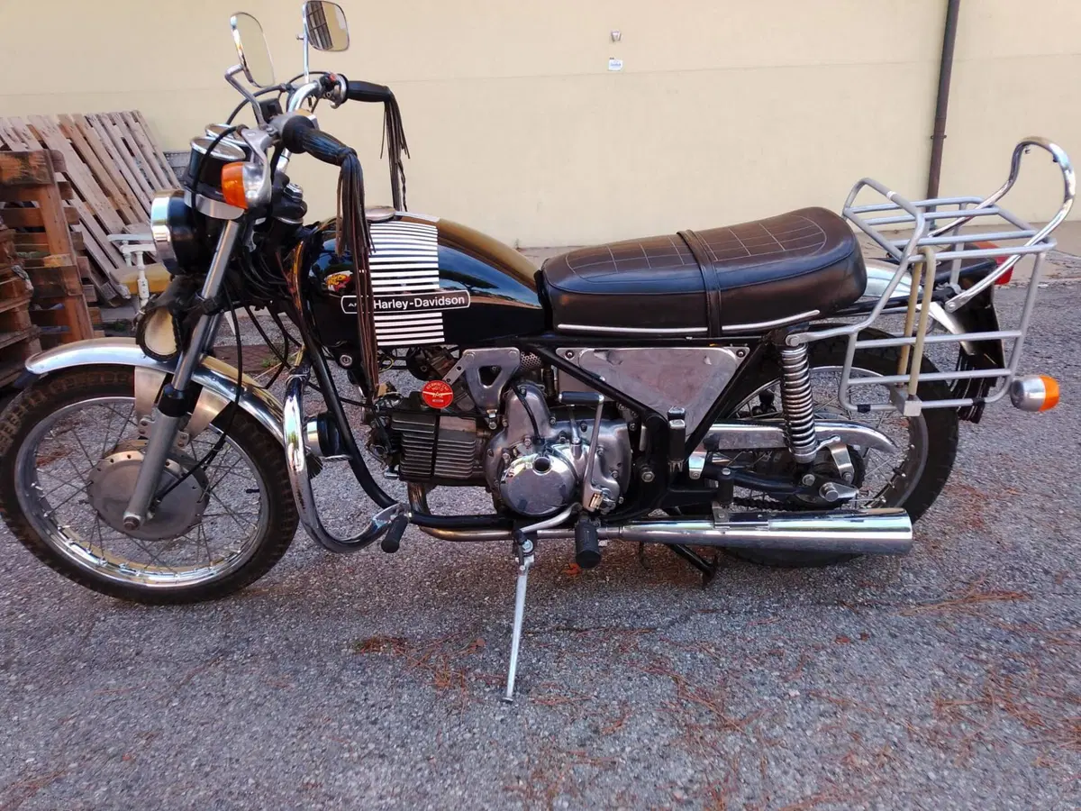 Aermacchi Harley-Davidson 350 NE (2)