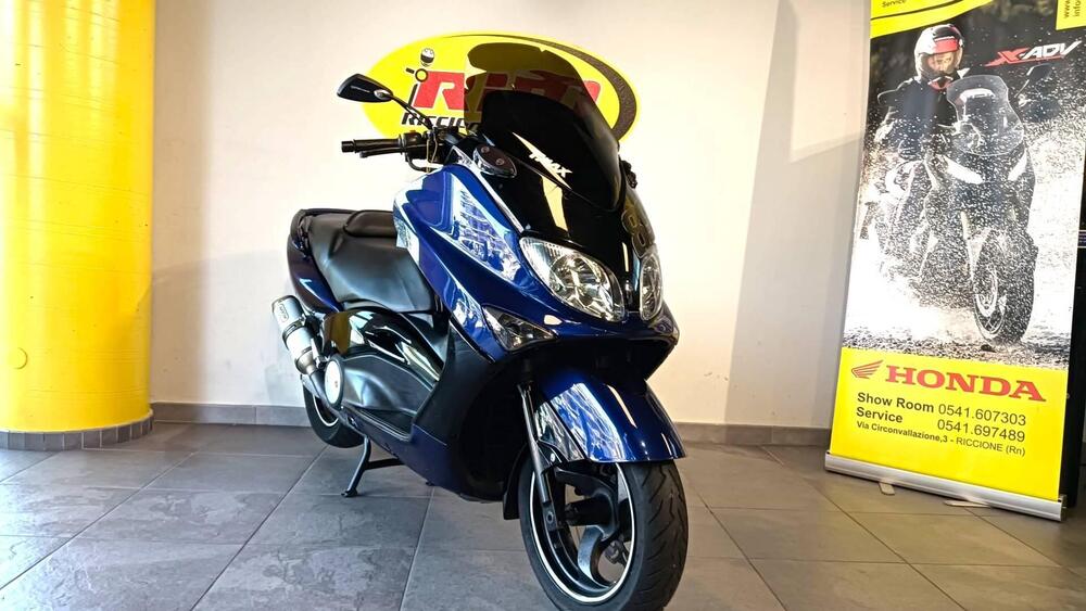 Yamaha T-Max 500 (2001 - 03) (3)