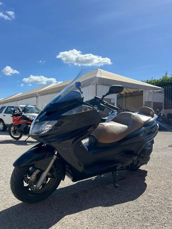 Yamaha Majesty 400 (2004 - 08) (3)