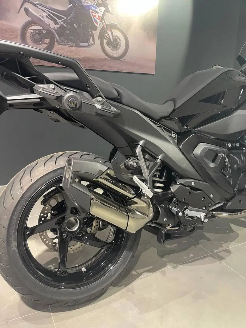 Bmw R 1300 RS (2026) (4)