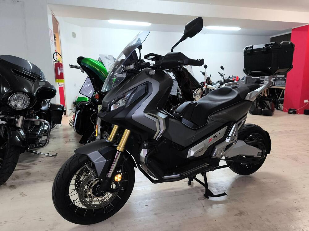 Honda X-ADV 750 (2017) (2)