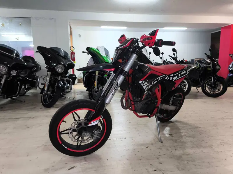 Betamotor RR 125 4T Motard LC (2021 - 23) (2)
