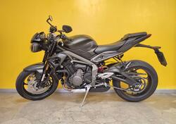 Triumph Street Triple 765 R (2023 - 25) usata