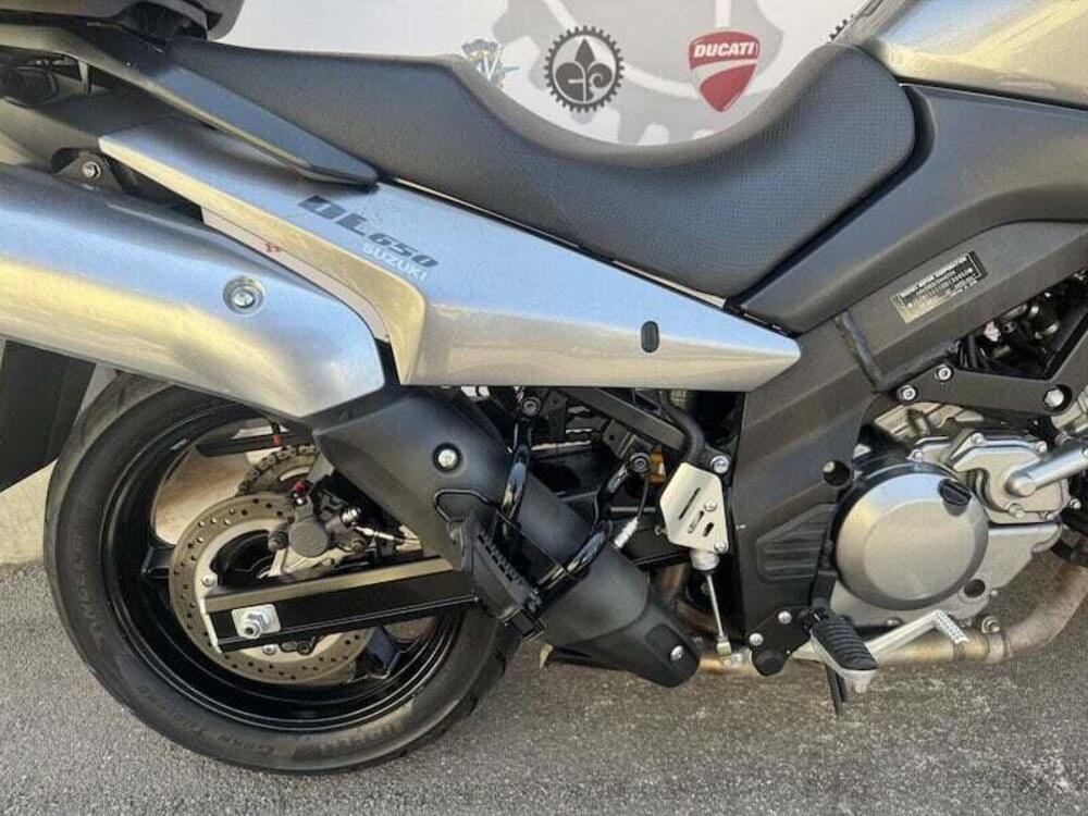 Suzuki V-Strom 650DL (2006 - 07) (4)
