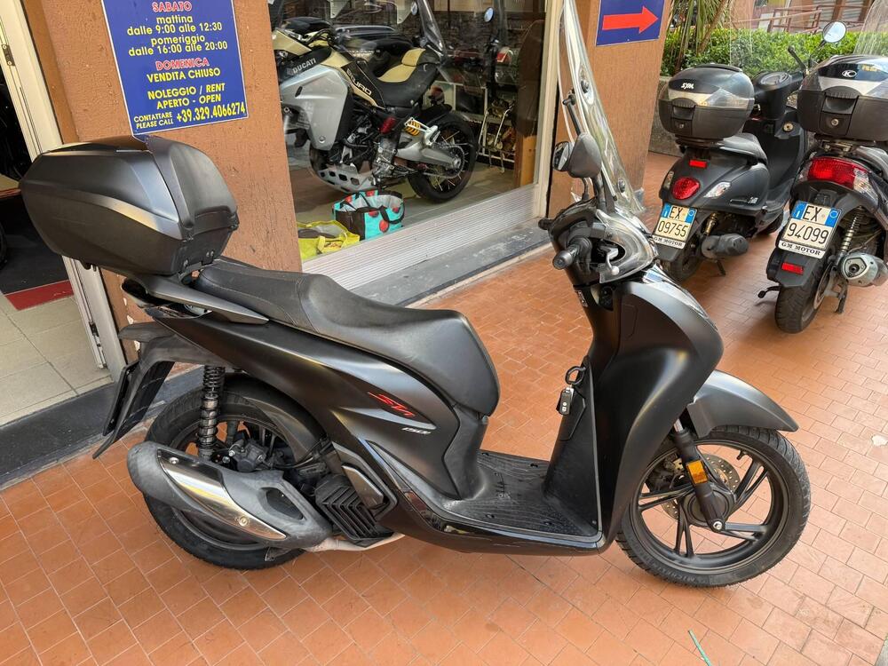 Honda SH 150i Sport (2022 - 23) (2)