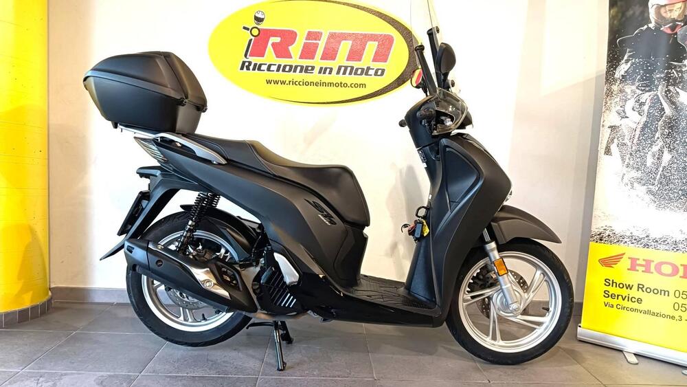 Honda SH 150 i (2017 - 19) (2)