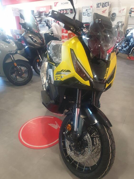 Honda X-ADV 750 (2025) (2)