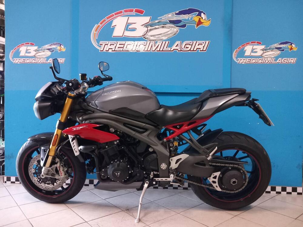 Triumph Speed Triple 1050 R ABS (2016 - 17) (4)