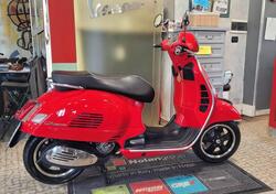 Vespa GTS 300 Super (2017 - 18) usata
