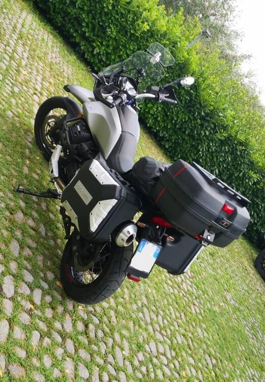 Moto Guzzi V85 TT Travel (2020) (4)