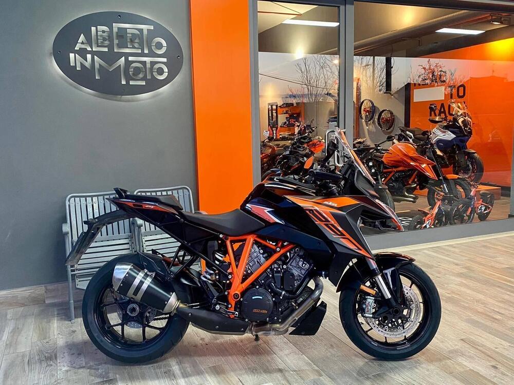 KTM 1290 Super Duke GT (2021)