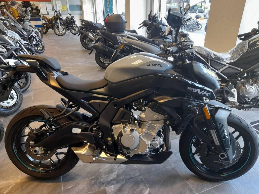 CFMOTO 675NK (2025)