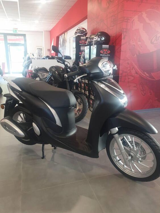 Honda SH 125 Mode (2024 - 25) (2)