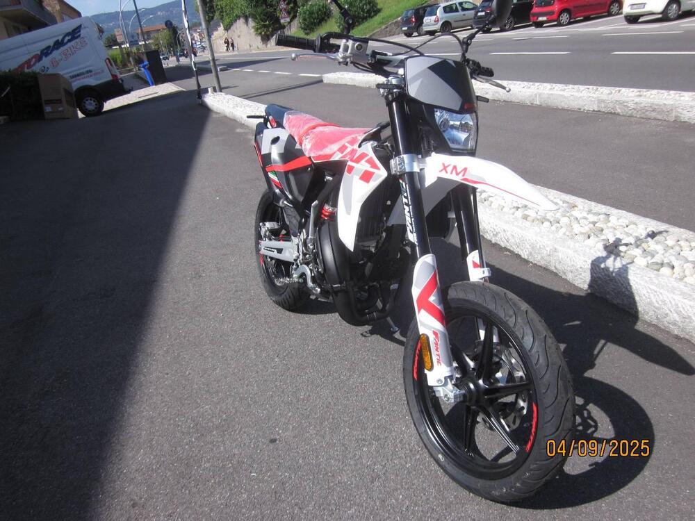 Fantic Motor Motard 50 Performance 2t (2020) (2)