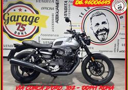Moto Guzzi V7 Stone (2021 - 24) usata