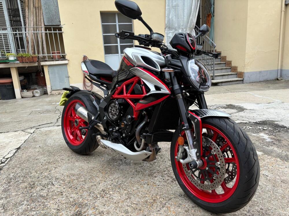 MV Agusta Dragster 800 RC SCS (2021 - 22) (3)