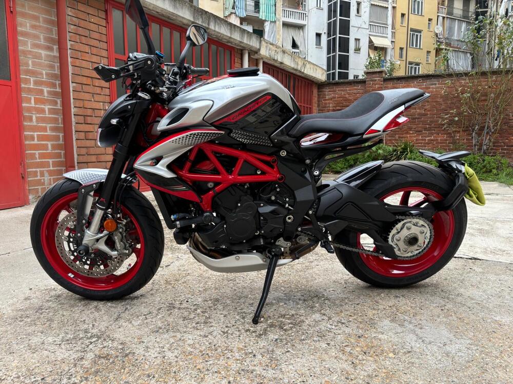 MV Agusta Dragster 800 RC SCS (2021 - 22) (5)