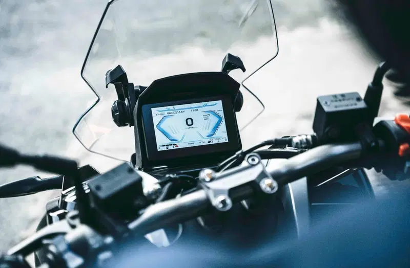 QJ Motor ATR 125 (2025 - 26) (5)