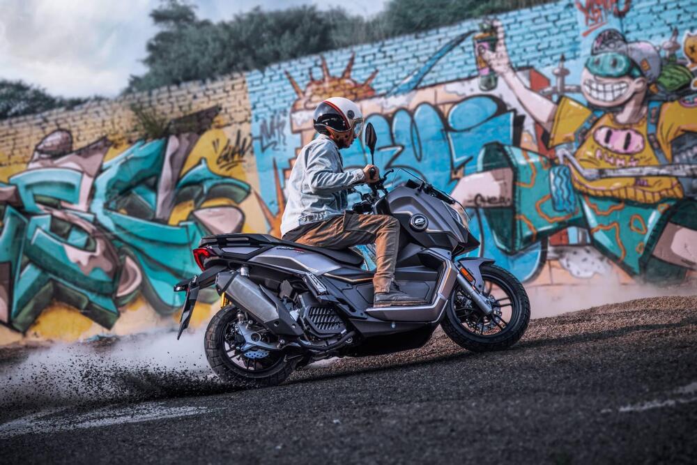 QJ Motor ATR 125 (2025) (4)